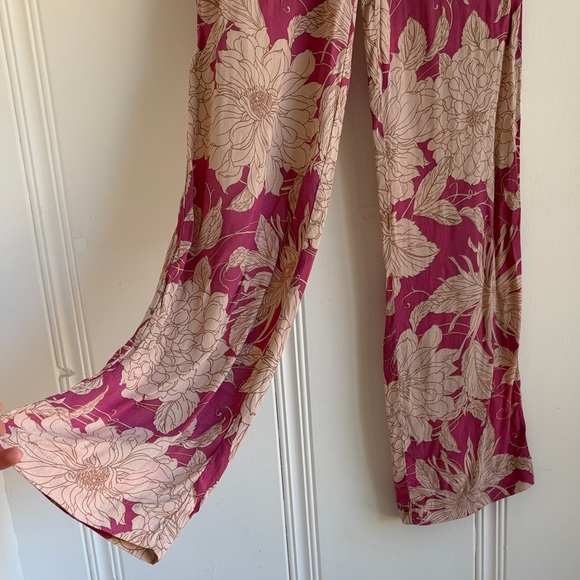 Mango Pink and Cream Floral Pants - Picture 2 of 9